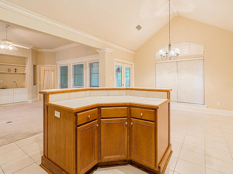 130 Windermere Cir — Photo 10