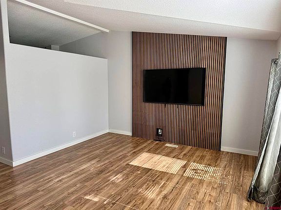 5th image of 901 6530th Rd Unit 1309