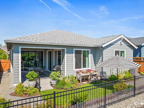 3rd image of 14821 180th Avenue E
