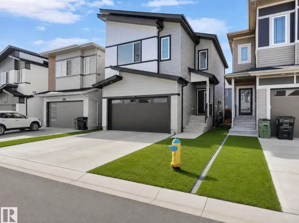 19703 29th Ave NW, Edmonton, AB T6M 0W8