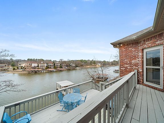 5th image of 370 Chappel Hill Rd