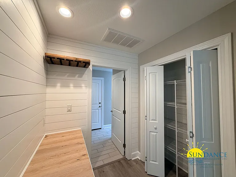 404 Lee Ln — Photo 16