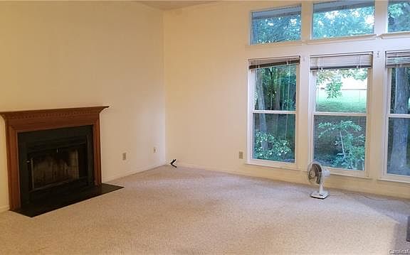 4th image of 9821 Bella Marche Dr
