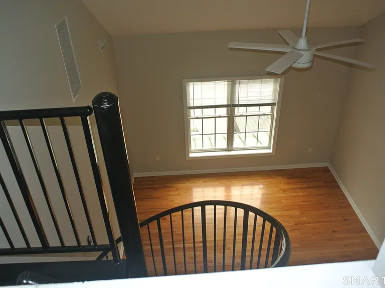 670 Boston Post Rd #7 — Photo 9