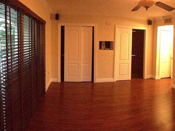 4th image of 3785 NE 170th St #A-1