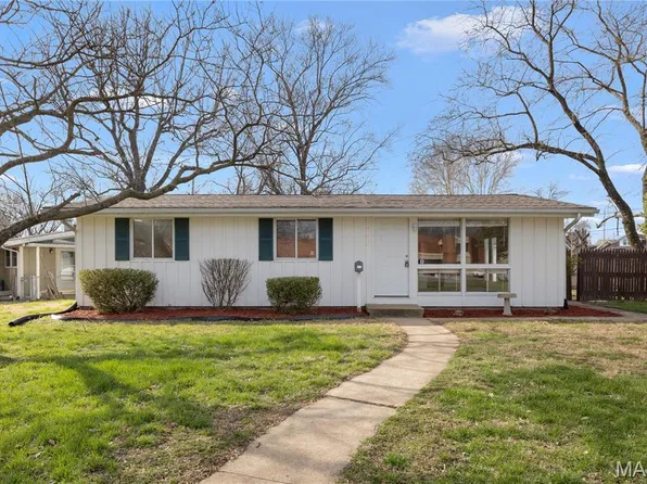 2004 W F St, Belleville, IL 62226