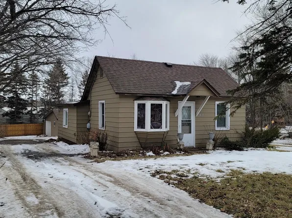 829 Willow St W, Detroit Lakes, MN 56501