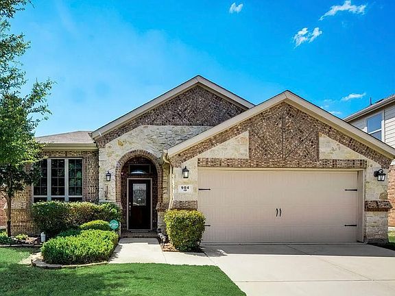 2nd image of 904 Green Coral Dr
