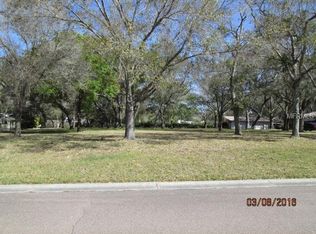 1858 Royal Oak Pl E, Dunedin, FL 34698