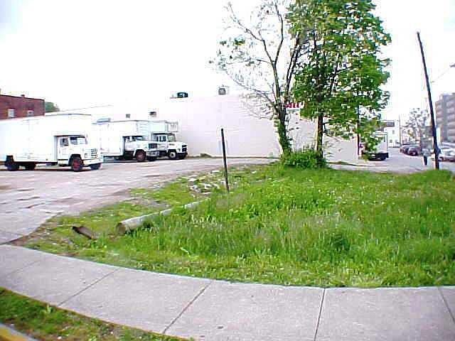 1st image of 256 E Second Spruce 262 19 St