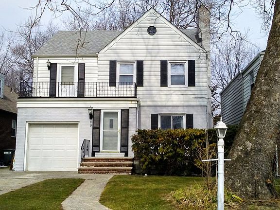 2nd image of 89 Riverview Ave