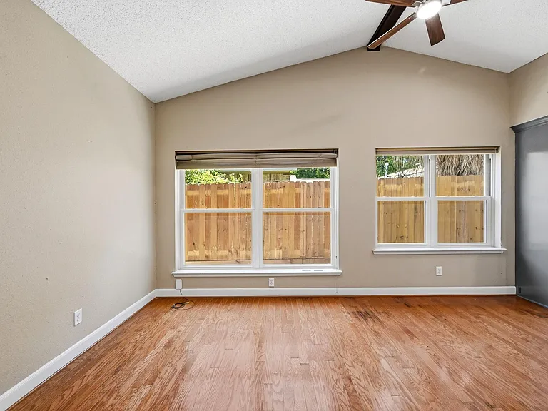 17511 Favor Bend Ct — Photo 15