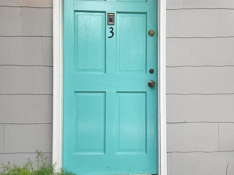 Front door, private entrance