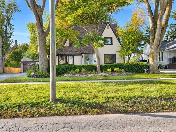 611 E High St, Hicksville, OH 43526