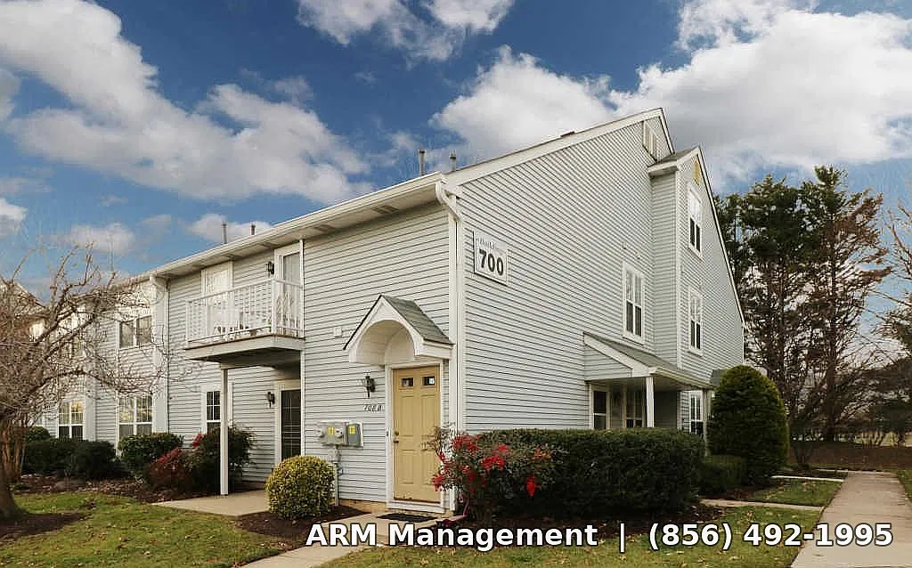 707 Sedgefield Dr - 1 — Photo 1