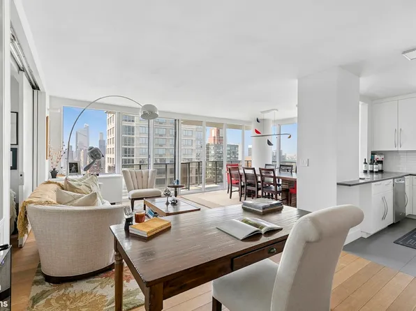 161 West 61st Street image 1 of 18
