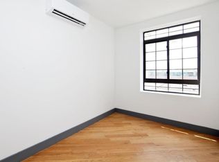 382 S 3rd St #2R, Brooklyn, NY 11211
