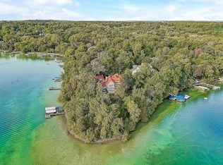 W308N6169 Shore Acres Rd, Hartland, WI 53029