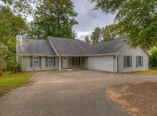 1028 E University Dr, Auburn, AL 36830