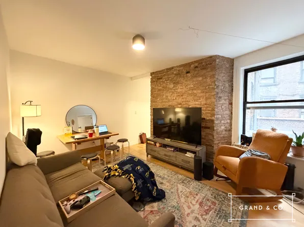 135 Eldridge St APT 2E, New York, NY 10002
