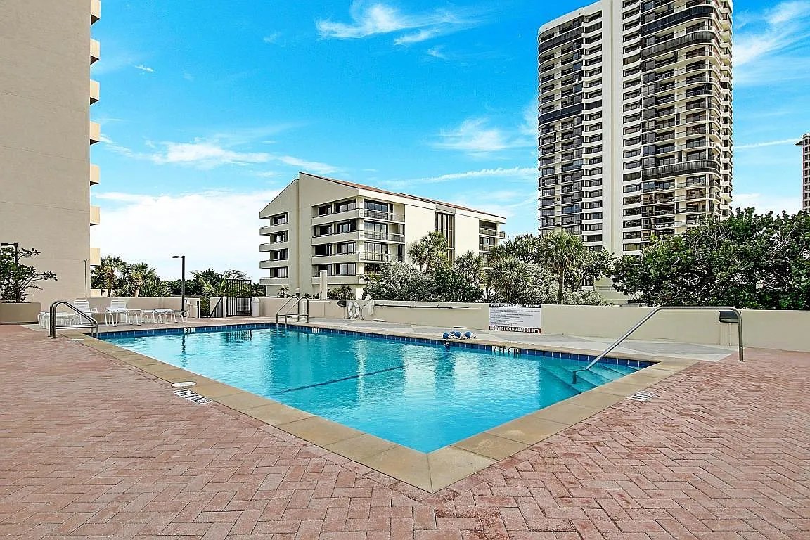 Building Photo - 4200 N Ocean Dr #2-1104