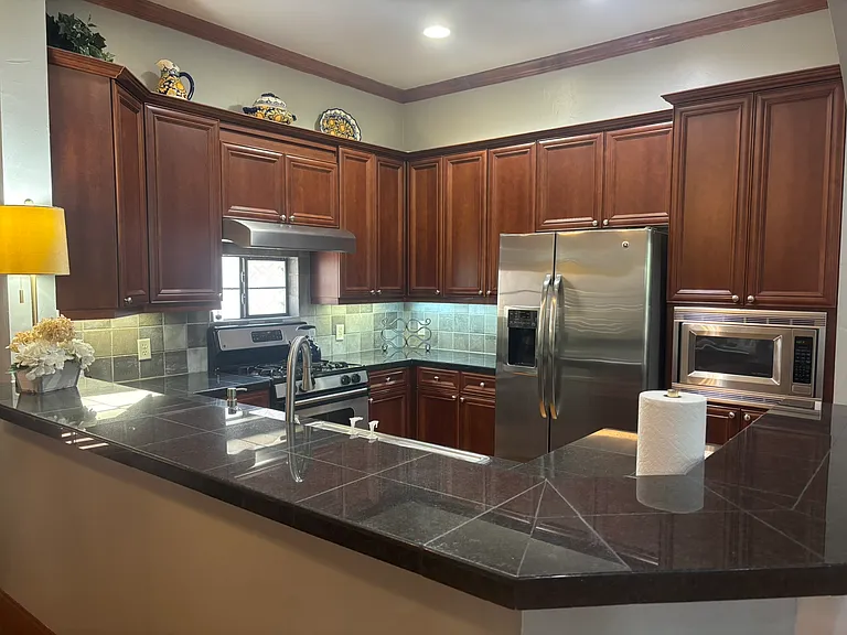1008 Pavillion St — Photo 13