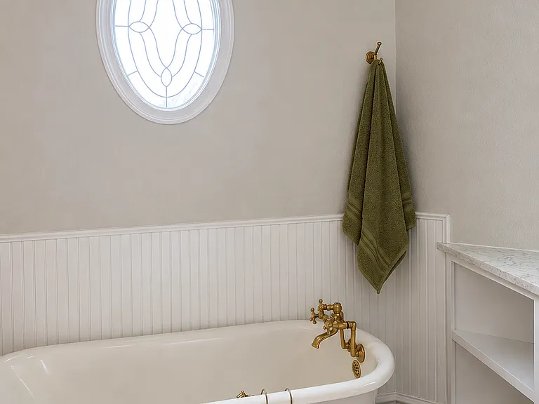 Upstairs bathroom
