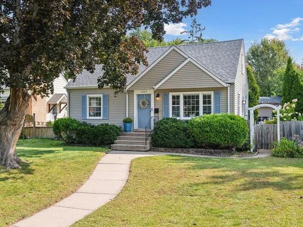 4309 17th Ave S, Minneapolis, MN 55407