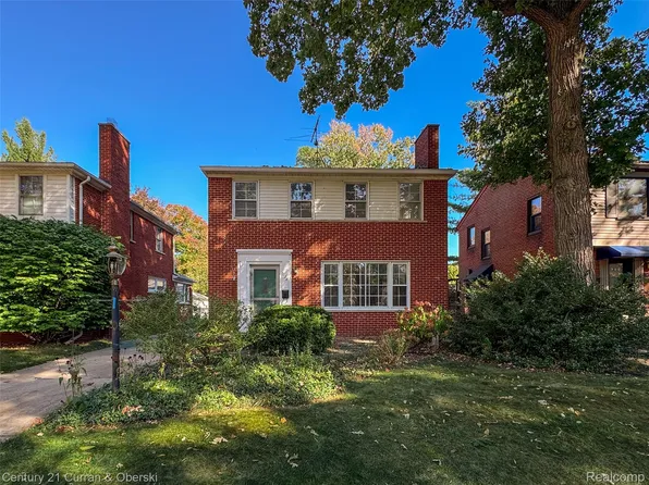1028 Edgewood Dr, Royal Oak, MI 48067