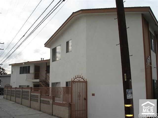 2nd image of 160 E 57th St
