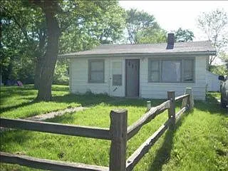 3251 S Lockburn St photo 1