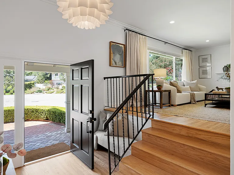 510 Foothill Ave — Photo 6