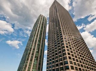 175 N Harbor Dr APT 1013, Chicago, IL 60601