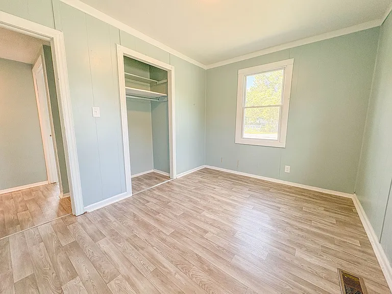 1919 Half Moon Cir — Photo 10