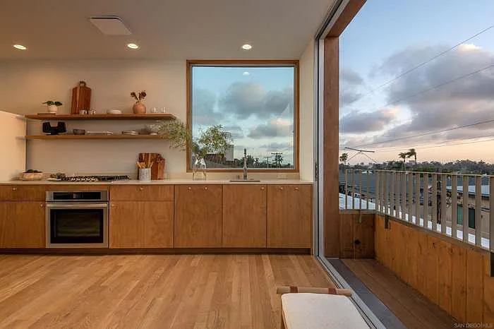 3764 Pershing Ave — Photo 8