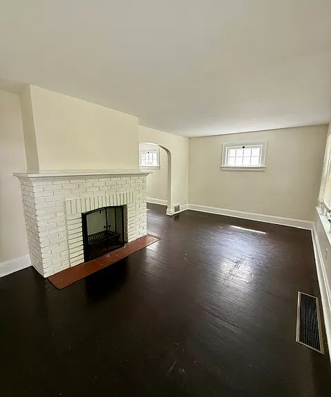3370 Lownesdale Rd — Photo 7