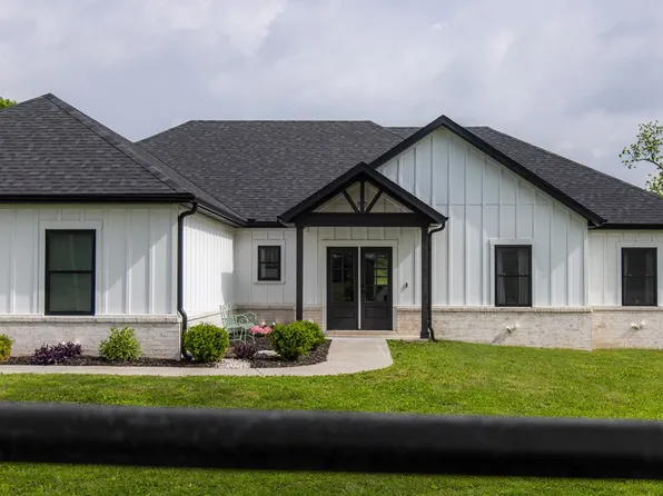1213 W Pineville Rd, Washburn, MO 65772