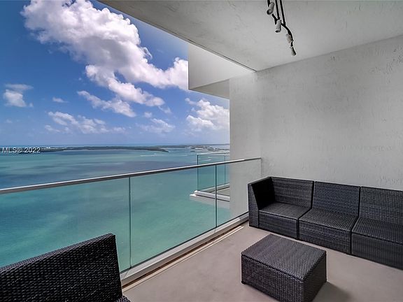 4th image of 800 Claughton Island Dr APT 3101