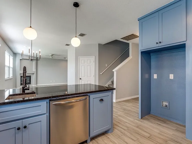 10610 Lansdowne Ln — Photo 10