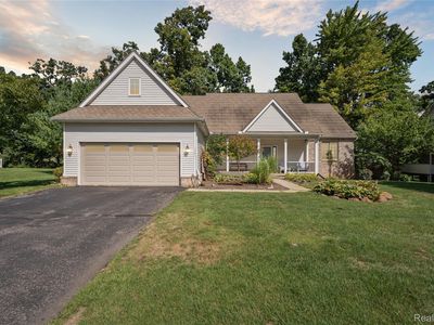 1441 Remsing St, Hartland, MI, 48353