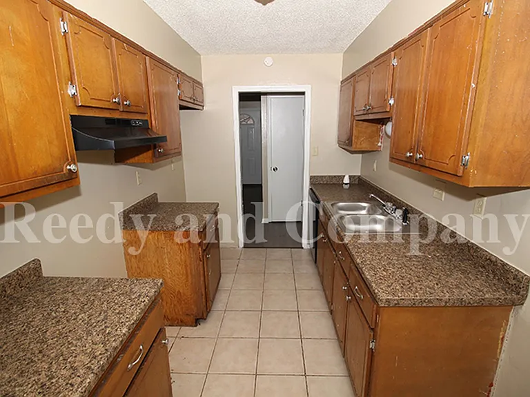 8401 Old Forge Rd — Photo 7