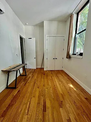 Rented by SpaceReqs LLC | media 4