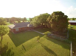 3719 School House Rd, Forestburg, TX 76239