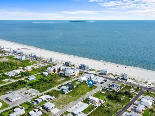 104 15th St, Mexico Beach, FL 32456