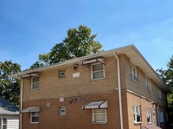 1813 Ogden Ave APT 1B, Lisle, IL 60532