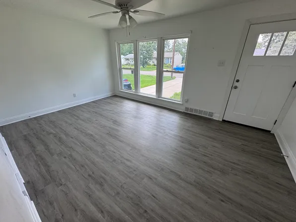 154 Floralea Pl, Saint Louis, MO 63127