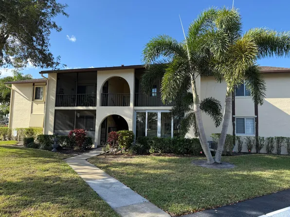 109 Lake Pine Circle #D-2, Greenacres, FL 33463