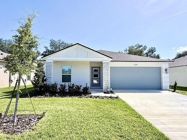 219 Skyfield Ct