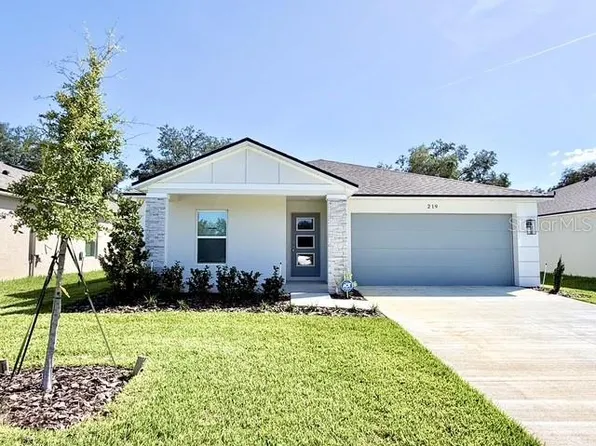 219 Skyfield Ct, Lady Lake, FL 32159