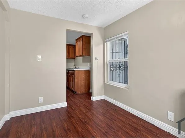 429 E 49th St #4-431-1, Los Angeles, CA 90011